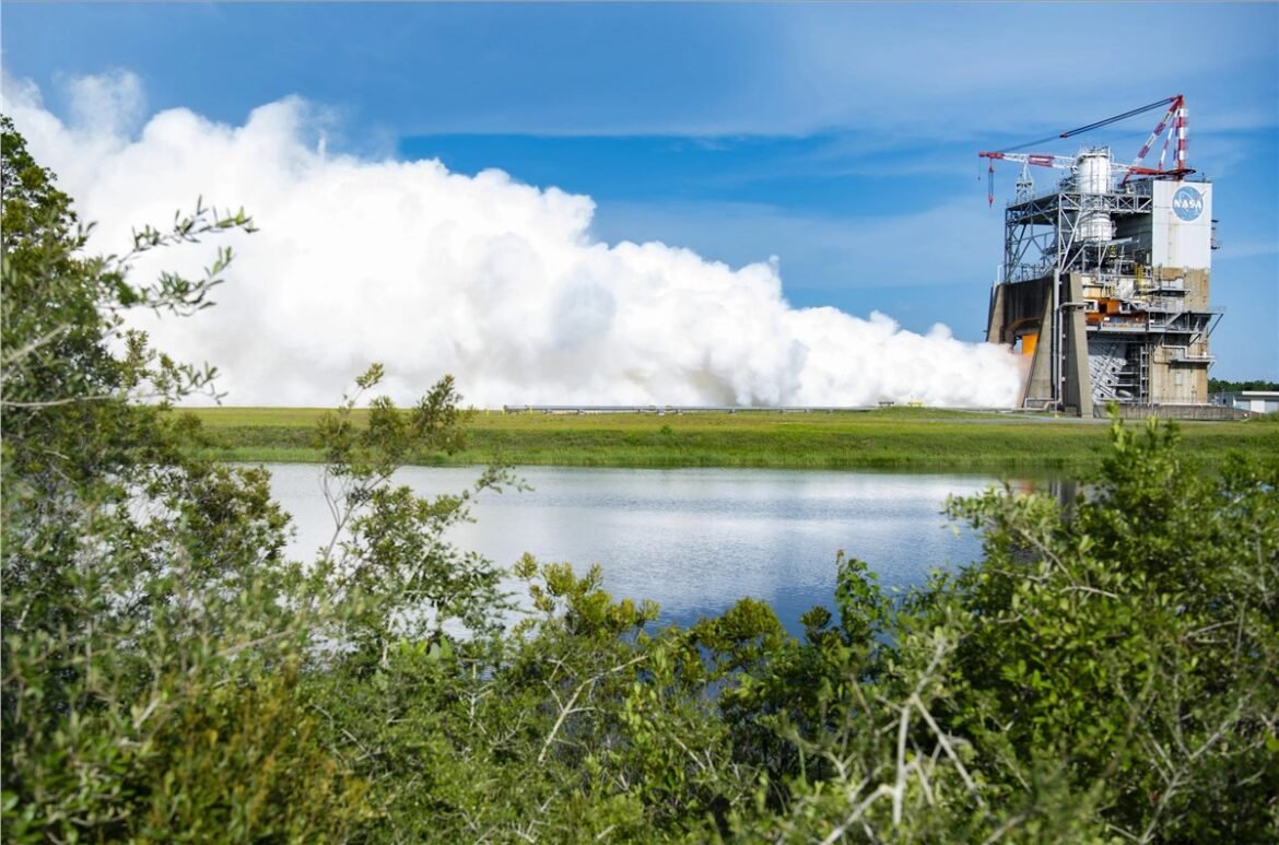 NASA Tests New RS-25 Engine